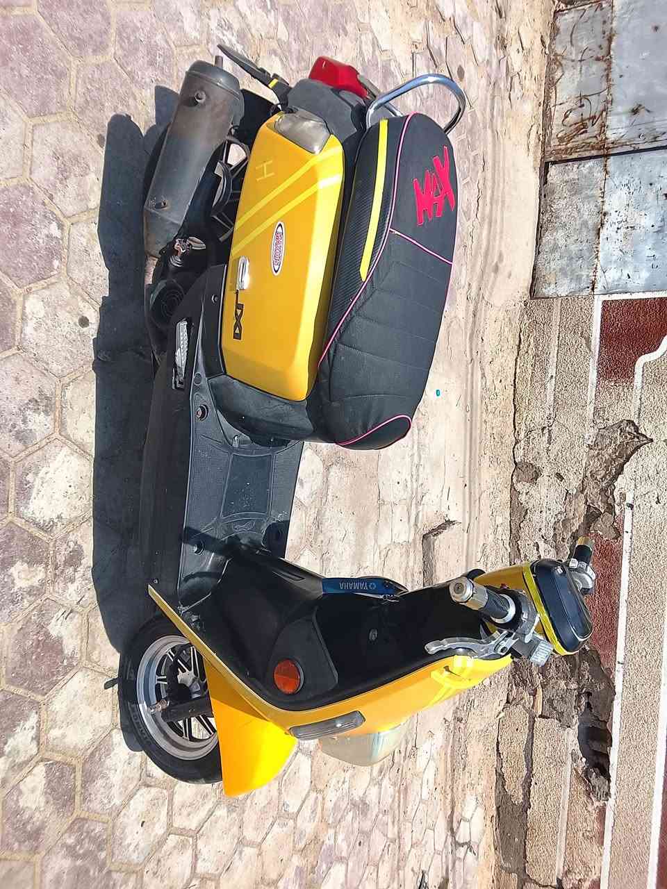 ماكس بوليس مسطره دراجه نظيفه شلعه ومعدل نكره سلف نقصه بس اشاير احتركن الكلوبات  مزوده ويلات ودبل مكينه خرسه ماتنسمع بيع مستعجل مكان موفقيه سعر ٦٠٠ رقمي ***********
