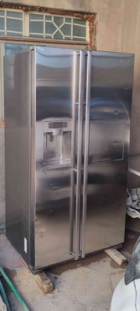 ثلاجة بالة نوع سامسونج بابين صفحة فريز وصفحة ثلاجة وبيهه صانعة ثلج ايض...