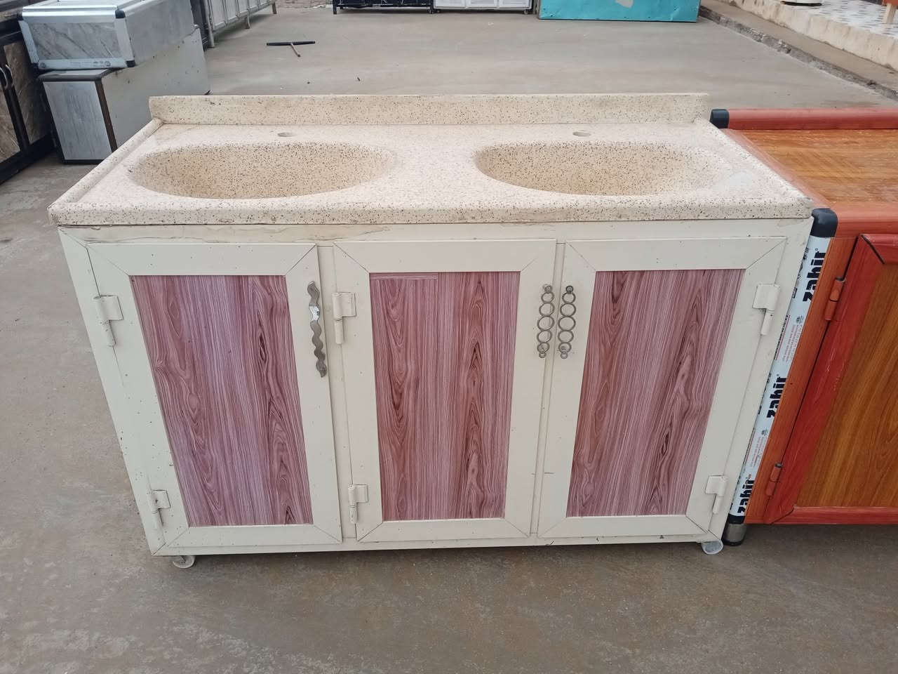 يوجد أغراض جديد ومستخدم الاستفسار على هاذا الرقم ***********
