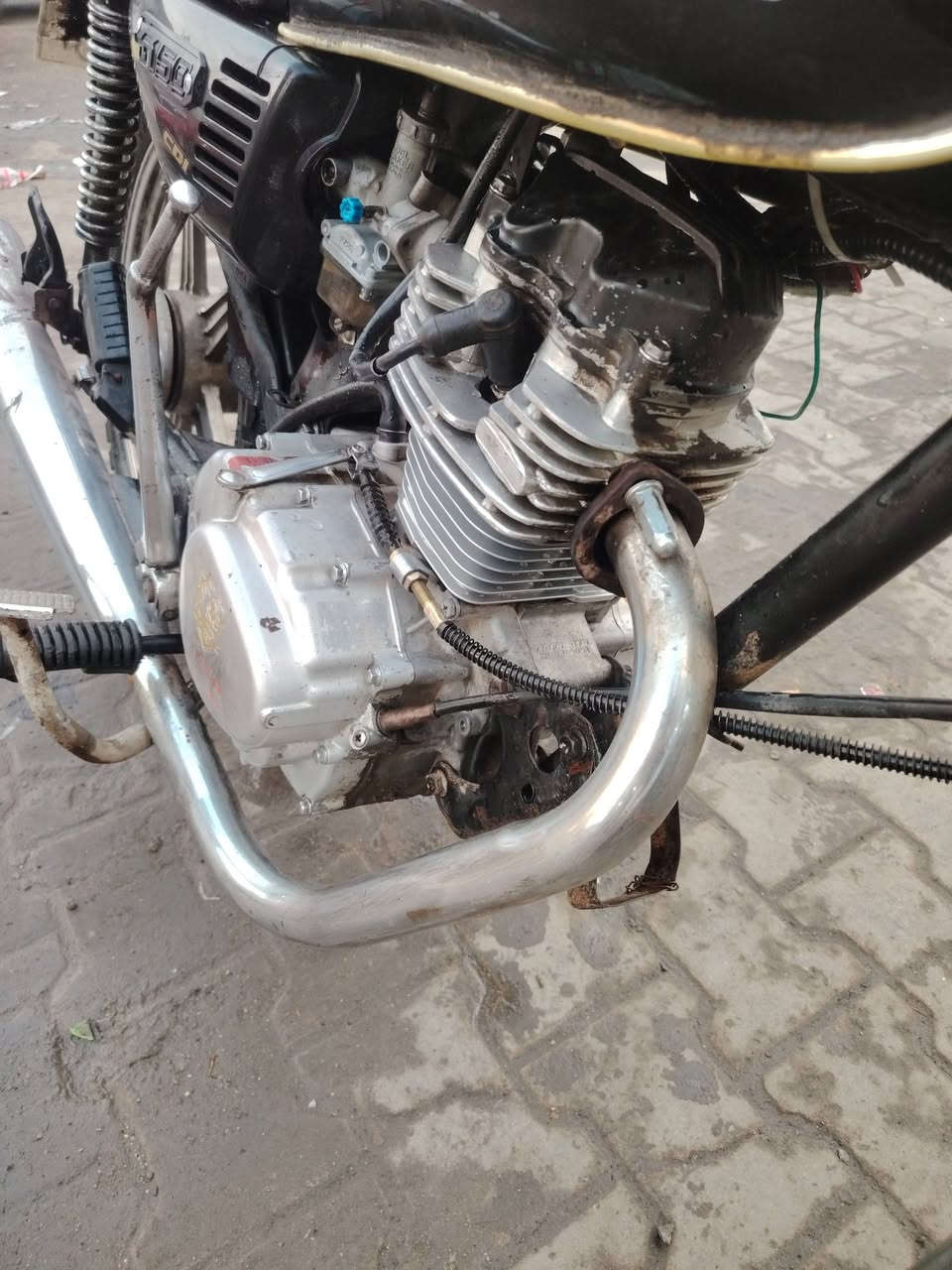 سلام عليكم مره خصت مديرر الكروب عندي دراجه ايراني اربع كيرر موديل2021 شغله خيرر من الله نضيفه الله  شاهد السعر375بيهااا مجال الطبيبن 
هاذه الرقم *********** مكان بغداد ام الكبر الغزلان
