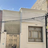 بيت للبيع • منطقة الطي • طابق ونص