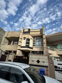 دار للبيع او المراوس في منطقه السيديه مساحه ١٠٠ متر واجه ٥ يحتوي على ٤...