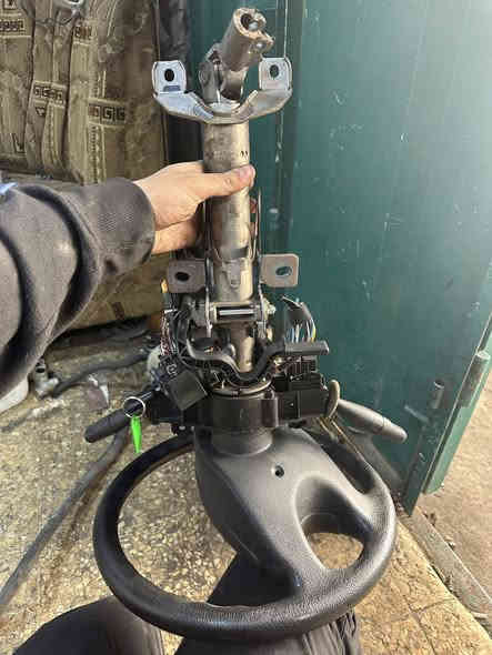 ادوات بيجو مشكل جميع الاحجام 

التفاصيل داخل الصور 

*********** 
توصيل سريع لجميع المحافظات
