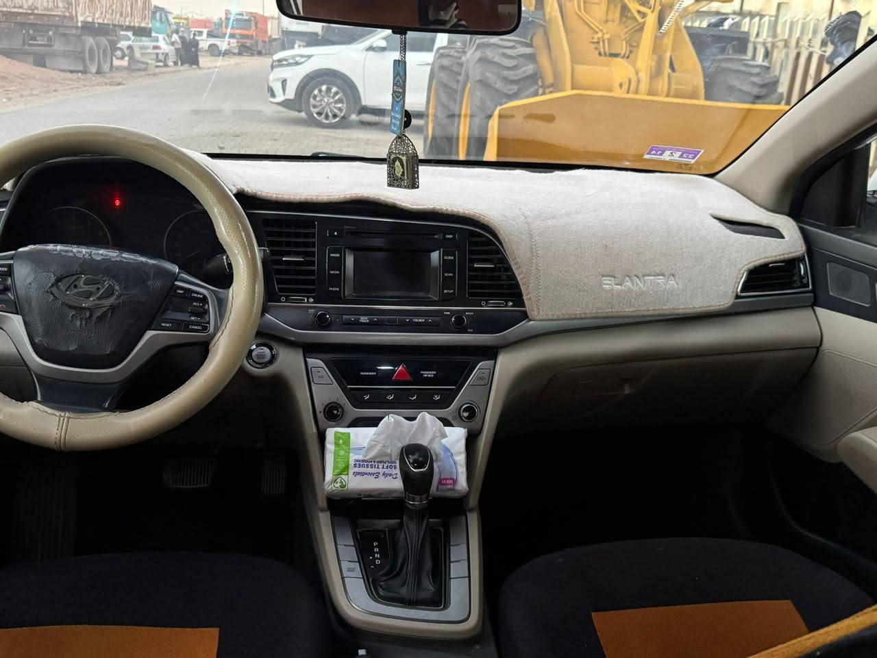 السلام عليكم

النترا خليجي موديل 2016 شكل 17

📍 فول مواصفات

بصمه

فتحه

تبريد خلفي

مكينه 1600

تبريد ثلج🥶 

سياره جاهزه من كلشي

بيه نص بنيد صبغ

السعر 130 بيه مجال بصيط

مكان السياره النجف الإشراف

الاستفسار اتصال ***********
