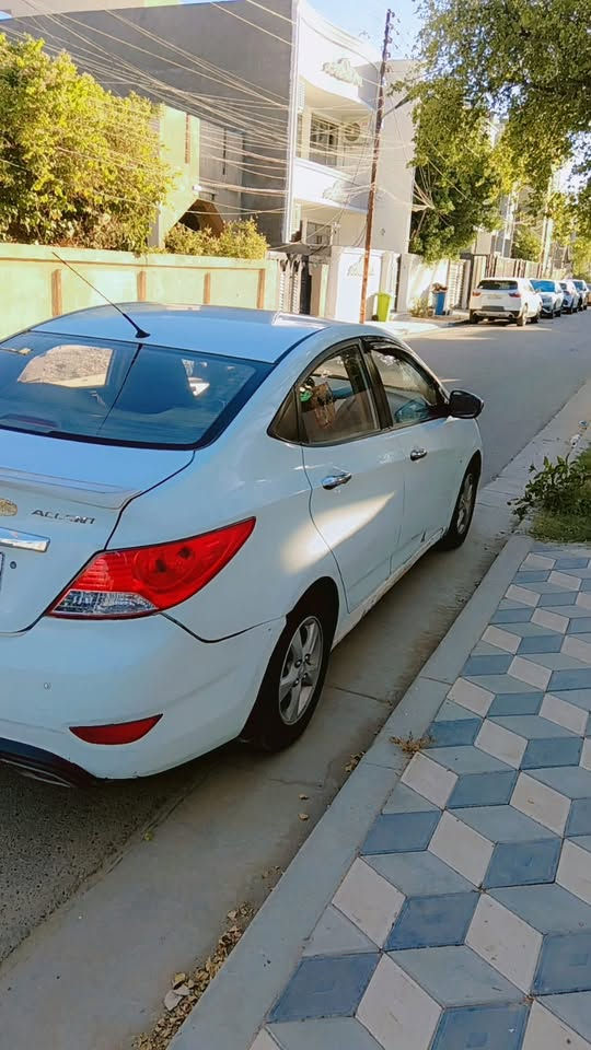 اكسنت 2011 خليجي

رقم بغداد 

سنويه جديده 

محرك 1600

داخل لونين  

بية صبغ بنيد بس رش اثر جراد وقطعة صبغ صغيرة فوك تظليع باب الخلفي خلف السايق مكفولة من المحرك و الكير وتبريد ثلج 

السعر 82$ وبيه مجال للطيبين

مكان السياره بغداد الغزالية 

☎️ ***********

