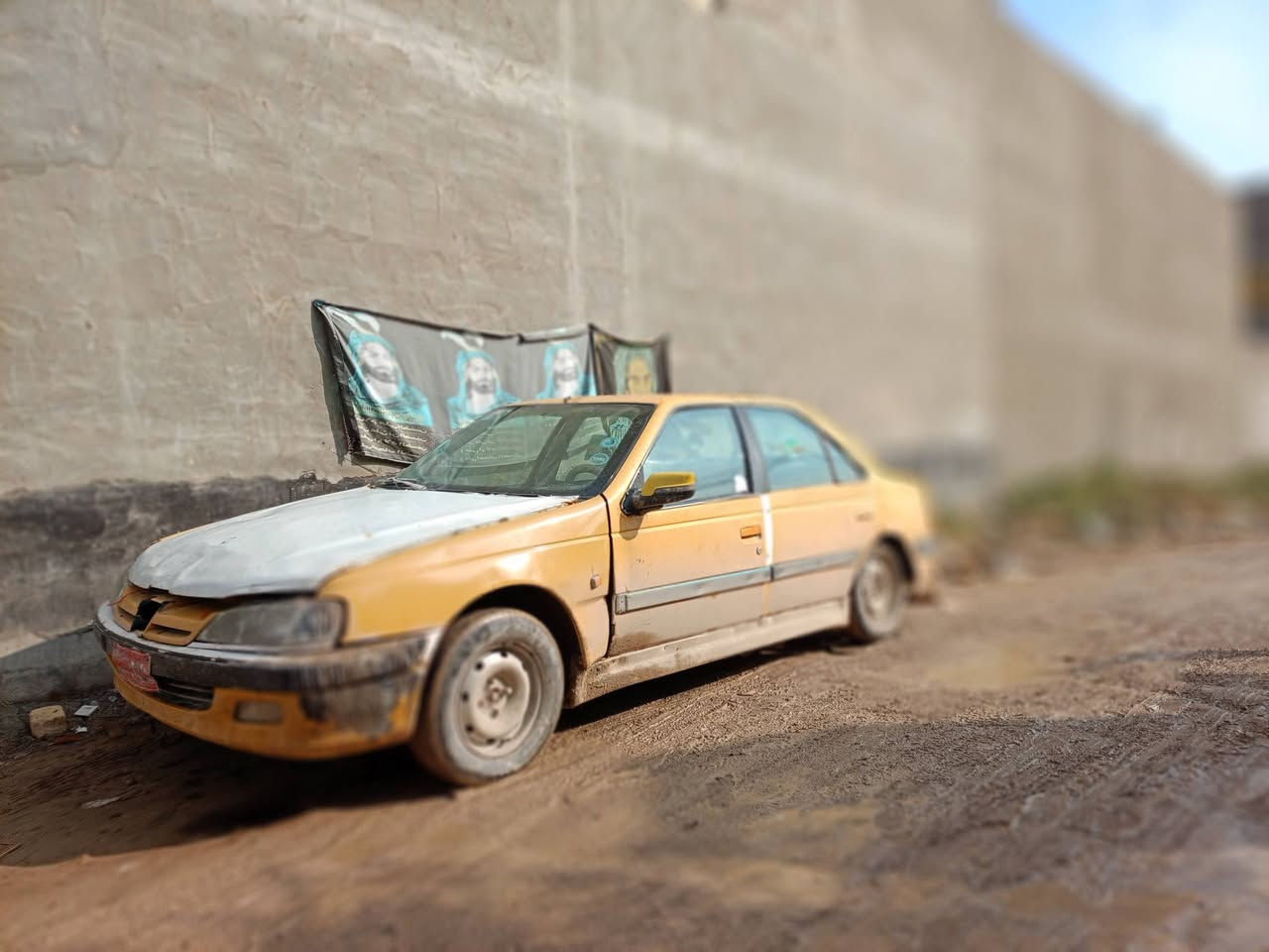 حديده اتكفلك سرقه وعشار فقط سنويه عضم عاج سكنر منتهيه بل21 
مكينه تبخر سياره تشتغل حالين بس كاعد باتريه تجي تشغله تسحبه تحركه بكيفك السعر 500الف قفل ولا تخابر دكلي شكد نهايته هاي قفله500
*********** البصره شط العرب الكباسي
