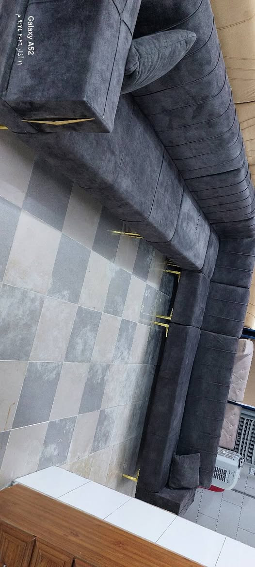 ديوان ١٠ نفرات كلش نضيف للبيع وبسعر 200الف الاستفسار الاتصال ع*********** شارع سالم خلف شركه كورك قرب دائره الكهرباء
