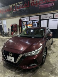 عندي نيسان سنترا 2020 الشكل الامريكي  ماشية 72 الف .ما عندي سونار الها...