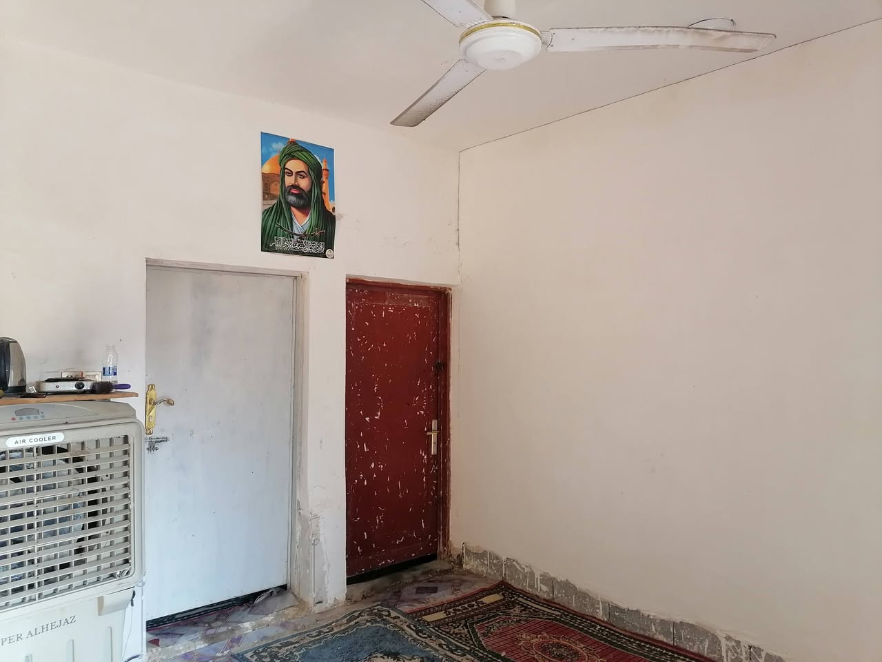 دار سكن زراعي سند ٢٥
المساحة ١٨٥ متر
الشارع ١٢ متر
الموقع الديوانية خلف حي الصدر الرابع قرب سيد عبدالله قريب على شوارع التبليط
البناء الاساس طابوق والباقي بلوك
استقبال
وغرف نوم عدد ٢
وصاله
وصحيات
ماء وكهرباء ومولدة متوفره
السعر ٢٥ مع مجال 
مرقم من قبل البلدية
تحول سهم بأسم المشتري من صاحب الأرض 
للاستفسار أكثر مراجعة مكتب التوكل للعقار الكائن في حي العسكري شارع ٣٠ او الاتصال والمراسلة على الواتساب على الرقم ***********
@إشارة

