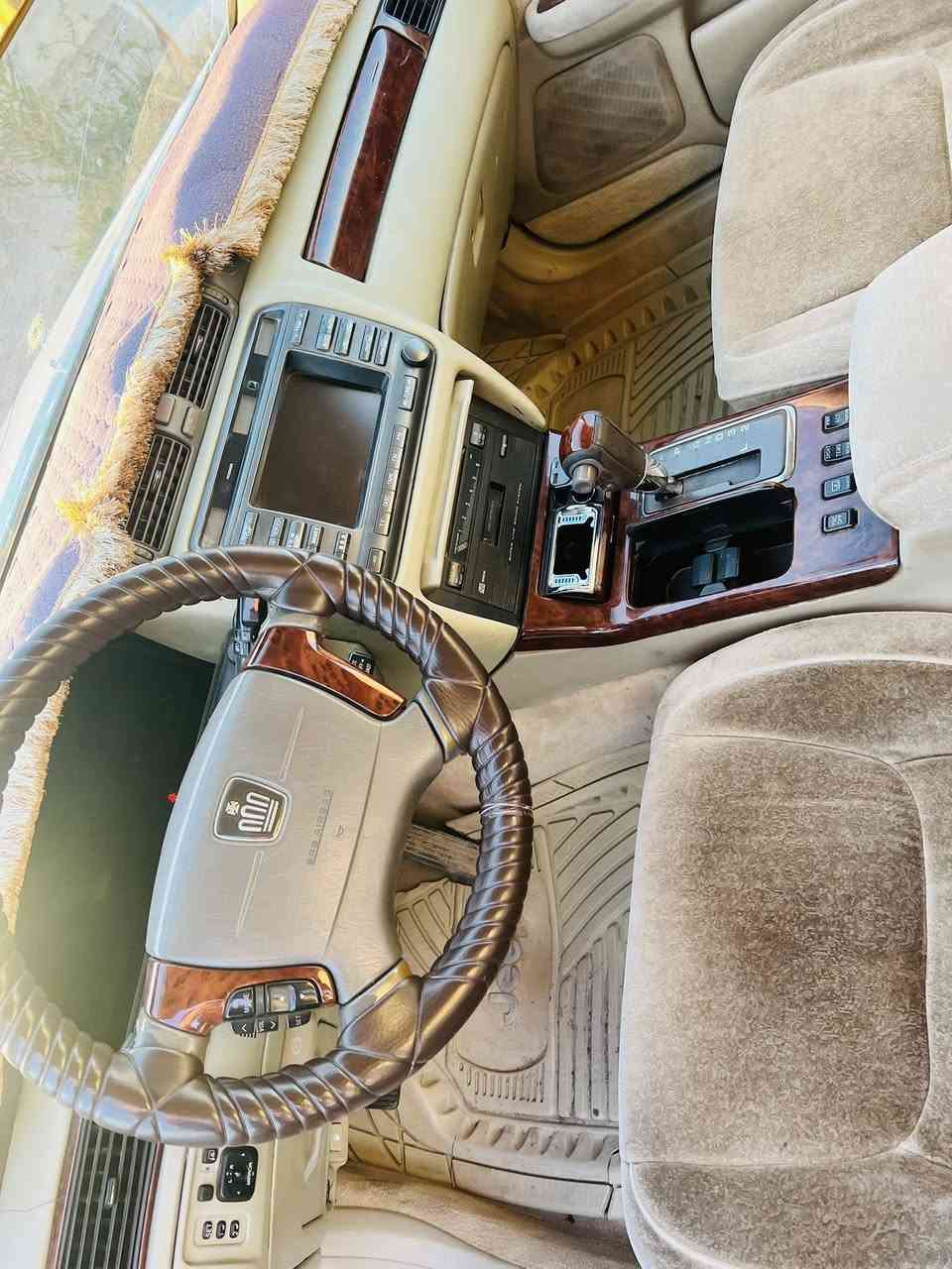 ملكه 2003 غير مگصوص شرط مسجله صلاح الدين بدون اضباره رقم الماني مكفوله كشنات كهربائيه أربع دگم السعر 90 
الاتصال ***********
