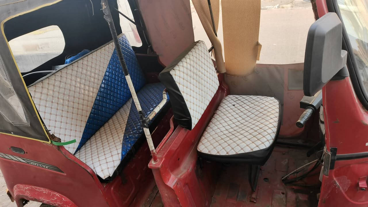 السلام عليكم تي في اس للبيع
تكتك جاهزه مابيها نقص كله جديد 
تكتك أوراقها استنساخ اكفلك سرقه وعشاير
مكاني ناصريه مركز السعر 1600  وبيها مجال
***********
