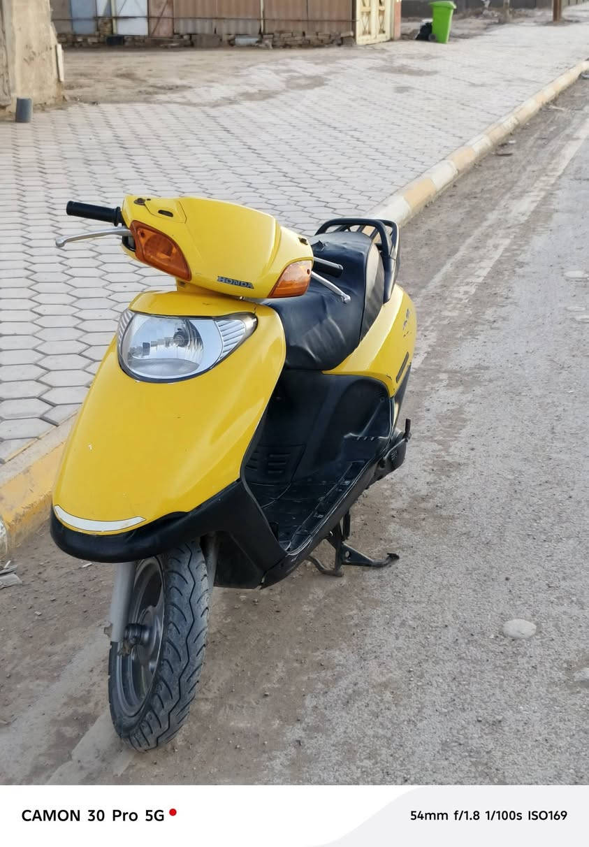 سبيسي ياباني
كهربائيات كلهه شغالة
كفرات اصلي
كابريتر اصلي
محرك مجفت
السعر 550 وبيهه مجال
***********
