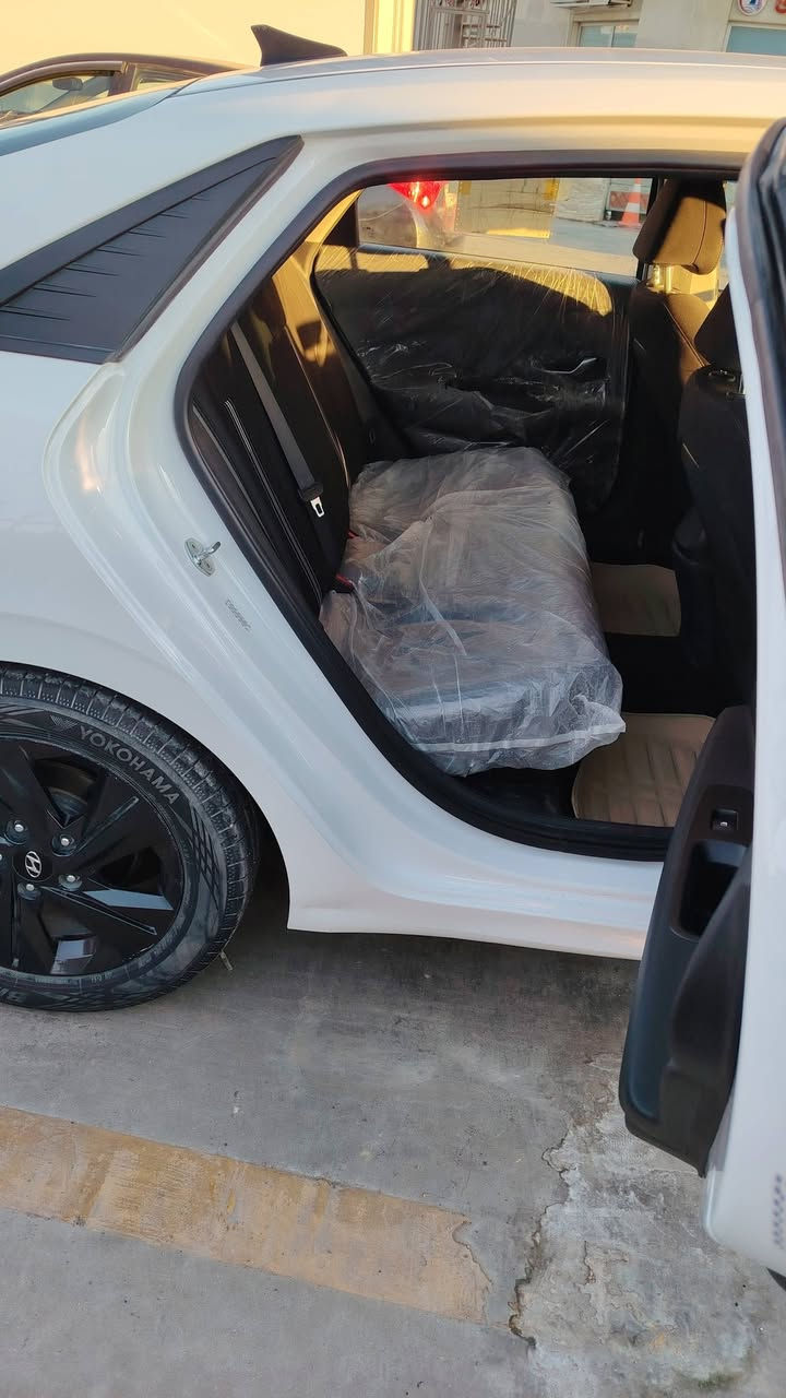 النترا 2023هايبرد
سياره ماشيه 40mi

مواصفاتها معروفه

بصمه
محركها ١٦٠٠تيربو 

٣ مودات قياده (سبورت--ايكو - - نورمال)

تحديد مسار

مانع انزلاق

سايد بريك بصمه

اوتو هولد ومود درايف

سياره بسمي تحويل ثاني يوم 

صور الحادث مرفق بالمنشور 

بيها صبغ  بنيد 

سعرها ١٤٨ ورقه وبيها مجال بسيط

مكاني البلديات تقاطع الكهرباء

رقم الهاتف  - - - ***********
