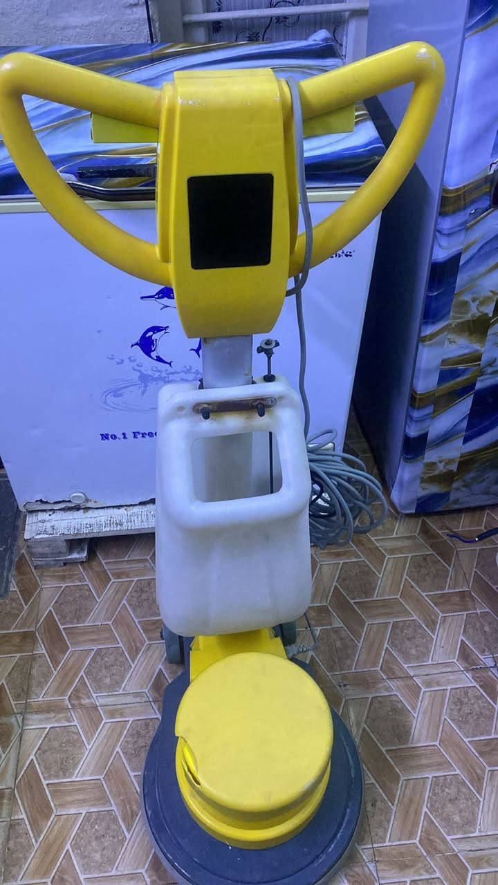 يتوفر انواع الجلايات لغسيل السجاد للاستفسار مراسلة الصفحه او الاتصال
***********
