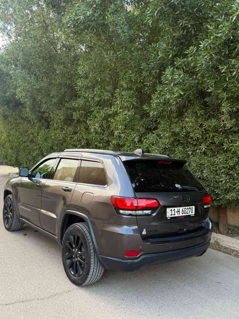 سلام عليكم
جيب لمتد 2020 
موصفات اللمتد معروفة
فتحه بنوراما 
كشنات تدفئة تبريد 
جنطه كهرباء 
رادارات جوانب 
تشغيل عن بعد 
حادث قطعتين ورأس شاصي ايسر 
مكان بغداد شارع فلسطين
رقم *********** بيع ا بغداد, العراق
