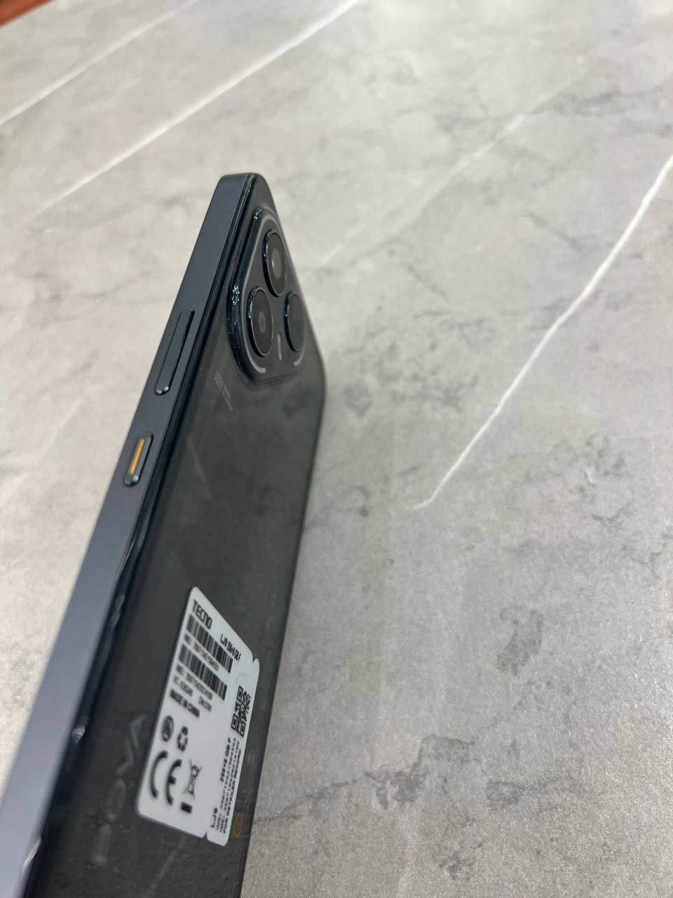 سلام عليكم تكنو بوفا 7الترا نسخه 5g جهاز نضيف حيل 100/100 جديد باكيت قبل سبوع شتريته بالببجي 120 فريم ذاكره 256 رام 16 الجهاز كامل ملحقاته سعره 400 وبي مجال 
للاستفسار رقم عل واتساب ***********
