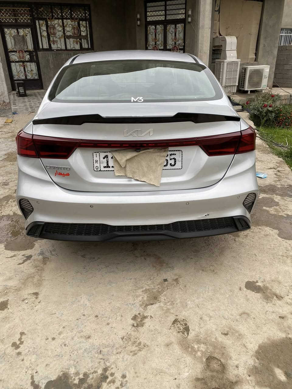 السلام عليكم كيا سيراتو 2024 لون رصاصي محرك 1600 كير AT ماشيه 61 الف مكفوله من الصبغ والتبديل بيه بارد فقط  مواصفات تحكم ستيرن جهتين كامره خلفيه حساسات رقم بغداد الجديد سعرها 163 ورقه وبيه مجال بسيط مكانها بغداد حي الري للاستفسار الاتصال***********
