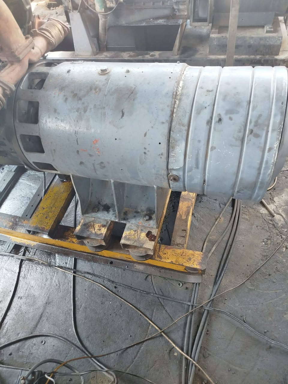 السلام عليكم راس توليد 250 كيفي بلادي تك بولبرن سعر 15 ورقه وبيها مجال بسيط الاستفسار اتصال
***********
‏‪***********‬‏
