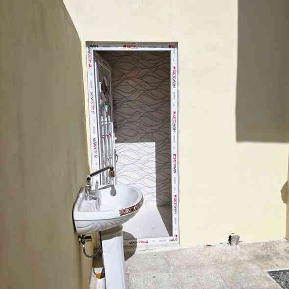 ٣٩مليون ١٠٠متر .  دار للبيع وراعي تصديق محكمه  درجه اولى اساس وسقف صب كونكريت بناء طابوك يحتوي على غرفه نوم صاله مطبخ صحيات استقبال. الشارع الرئيسي والفرعيه تبليط  عنوان الدار النجف الأشرف كوفه براكيه مقابل جامع الخزاعل. للاستفسار مراجعه مكتب القمه الكوفه شارع المعمل قرب شارع المطار القديم مجاور صيدليه بلال مقابل صيدليه زحل جوار شارع سيد حبيب ***********مكتب ***********.مكتب
