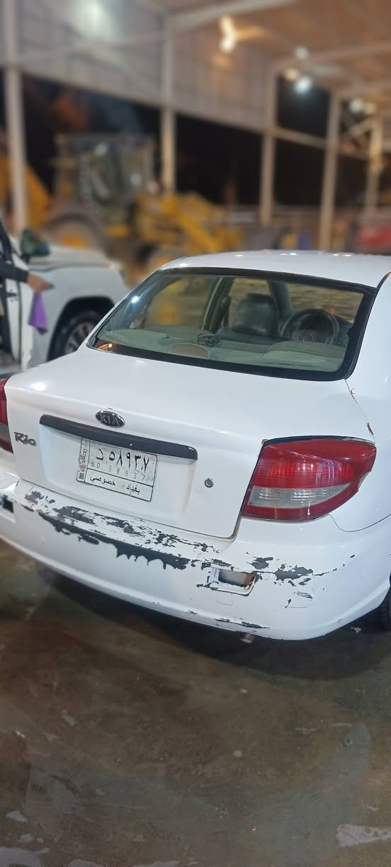 كيا ريو  (م 2007 )شركة عامه وارد ايراني وكلشي موضح المكينه معلكه ولف السعر 37 وبيه مجال حك الجيه للاستفسار ***********

