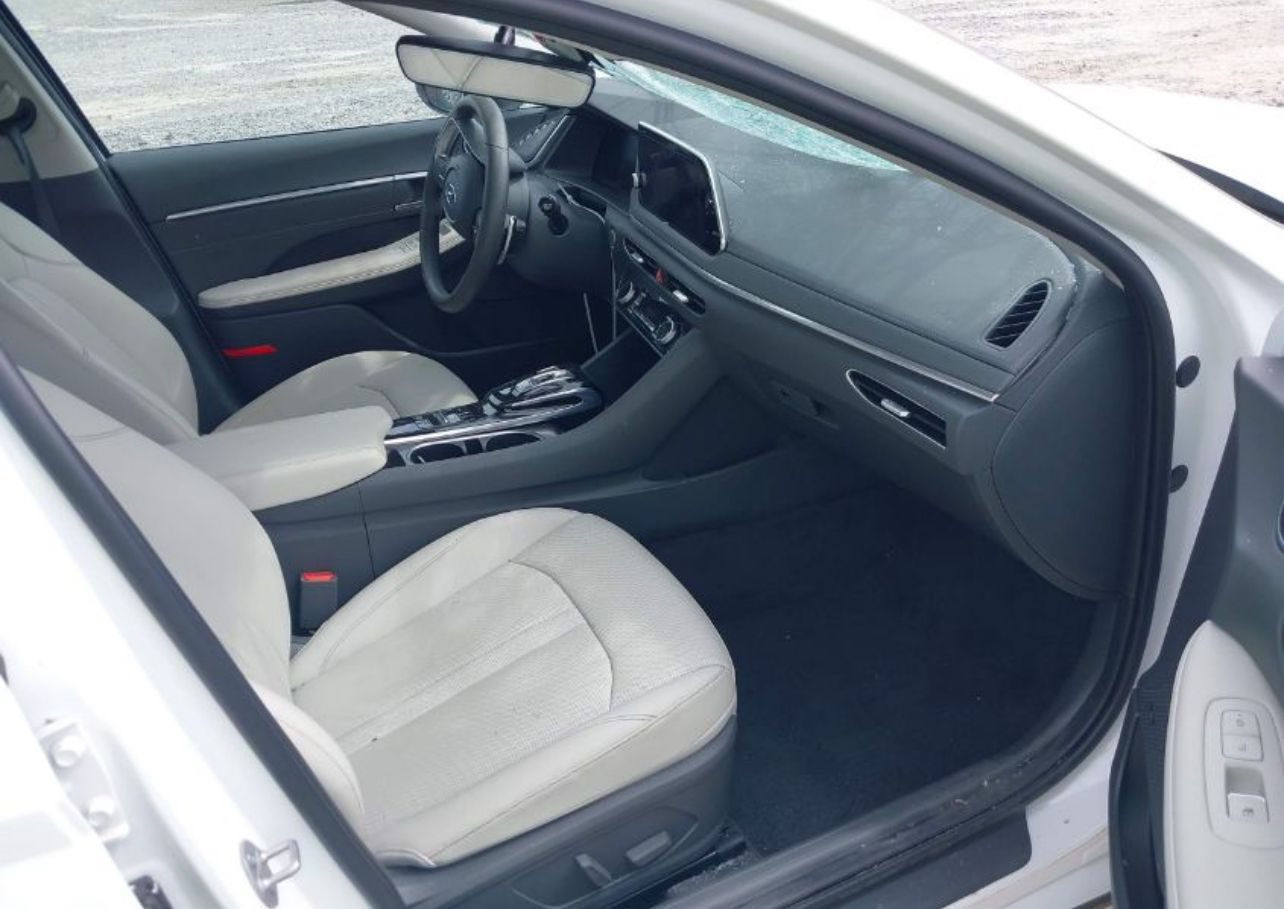 السلام عليكم سوناتا للبيع موديل 23
وارد امريكي 
فول مواصفات1/1
🚘تشغل عن بعد 
🚘فتحه 
🚘بصنع
🚘اشاير مري
🚘نقطه عمياء
🚘لد امامي خلفي
🚘حساست
🚘زنون
🚘صندوق كهرباء 
🚘ترحيب ابواب
🚘محرك 2500
🚘مثبت سرعه 
🚘شاشه
🚘كامره 
🚘تحكم استيرن
🚘انضمه قياده 
🚘ويل كب 
🚘تخم تاير جديد 
 السعر 190وبيه مجال
الاستفسار :رقم الهاتف ***********
