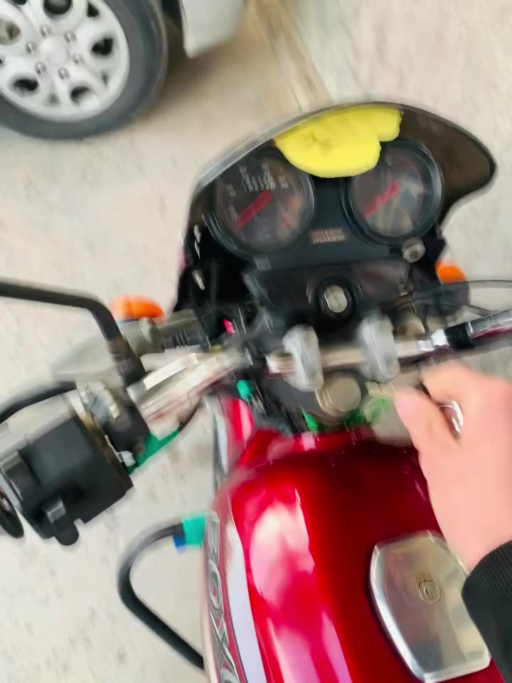 العنوان واسط كوت ناحيه الدبوني
ا

سلام عليكم دراجه بوكسر 4كير للبيع أوراق صولي سعر خاض أو عبر الهاتف ***********
