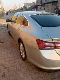 ماليبو للبيع موديل ١٩ رقم بغداد بيه جاملغ بنيد ماشيه ١٤٠ تخم تاير جديد...