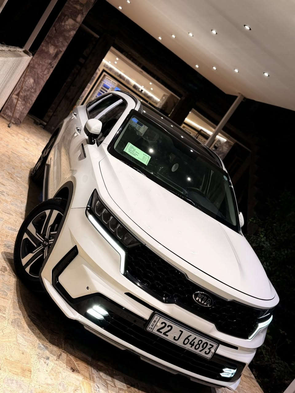 السلام عليكم
كيا سورنتو 2021 خليجي استيراد شركة الدولية 
مكينة 6 سلندر كير ماوس كير مكينة صدر تايرات تبريد كلة نضيف وكفالة 
مواصفاتها 
بنورما 
بصمة
كير ماوس 
كشنات جلد  كهرباء امامي خلفي 
تدفئة تبريد ب الكشنات 
جنطة كهرباء 
انارة محيطة 
لايت عدسات 
باقي المواصفات معروفة 
السيارة رقم أربيل الجديد تحويل او وكالة حاظر 
السيارة بدون ضربة او صبغ بيها كم مكان بسيط تعديل بارد باقي السيارة كفالة من كلشي مكان السيارة بغداد 
سعرها 258 وبيها مجال بسيط 
***********
