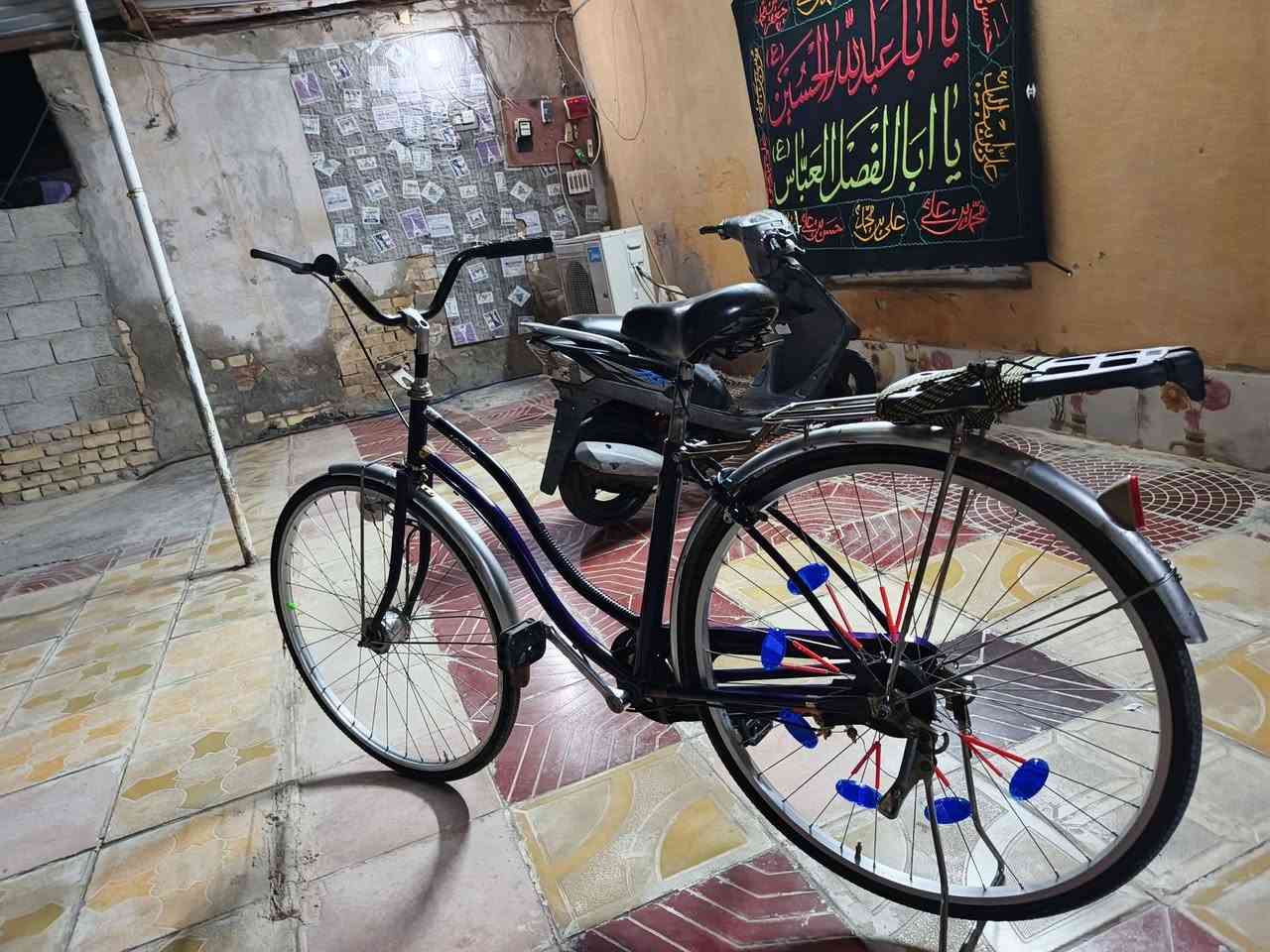 السلام عليكم بايسكل للبيع بناتي السياحي مكاني كوت أم هليل مقابيل جامع وحسينية أمير المؤمنين السعر ٨٠وبي مجال شراي الاتصال عل رقم *********** وبلخدمه
