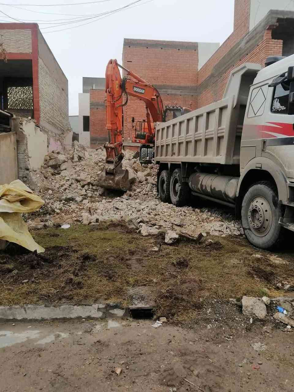 تفليش الدور والبنايات القديمة  بموادها  بس المواد ورفع الأنقاض  في كافة أنحاء ديالى للتواصل : ‏‪ ***********
