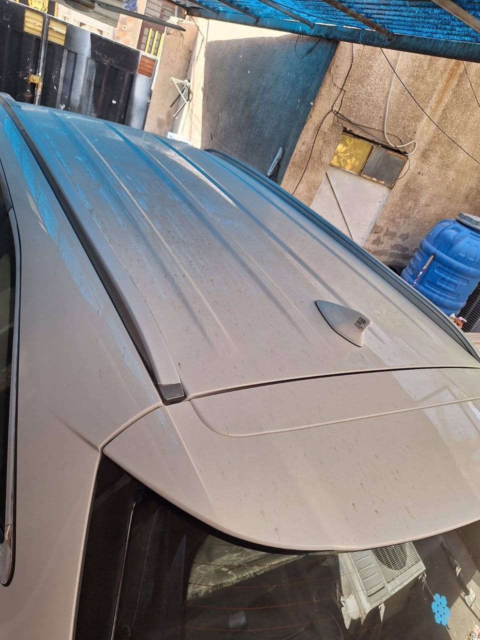 *********** 
سورنتو خليجي ٢٠٢٤ 
٦ سلندر 
ماشية ٢٠ 
بيها بارد بالجاملغ الخلفي خلف السايق بسيط جدا 
بقيه السيارة ع وضع الشركه 
بياع شراي لا يخابر ويتعب نفسة
