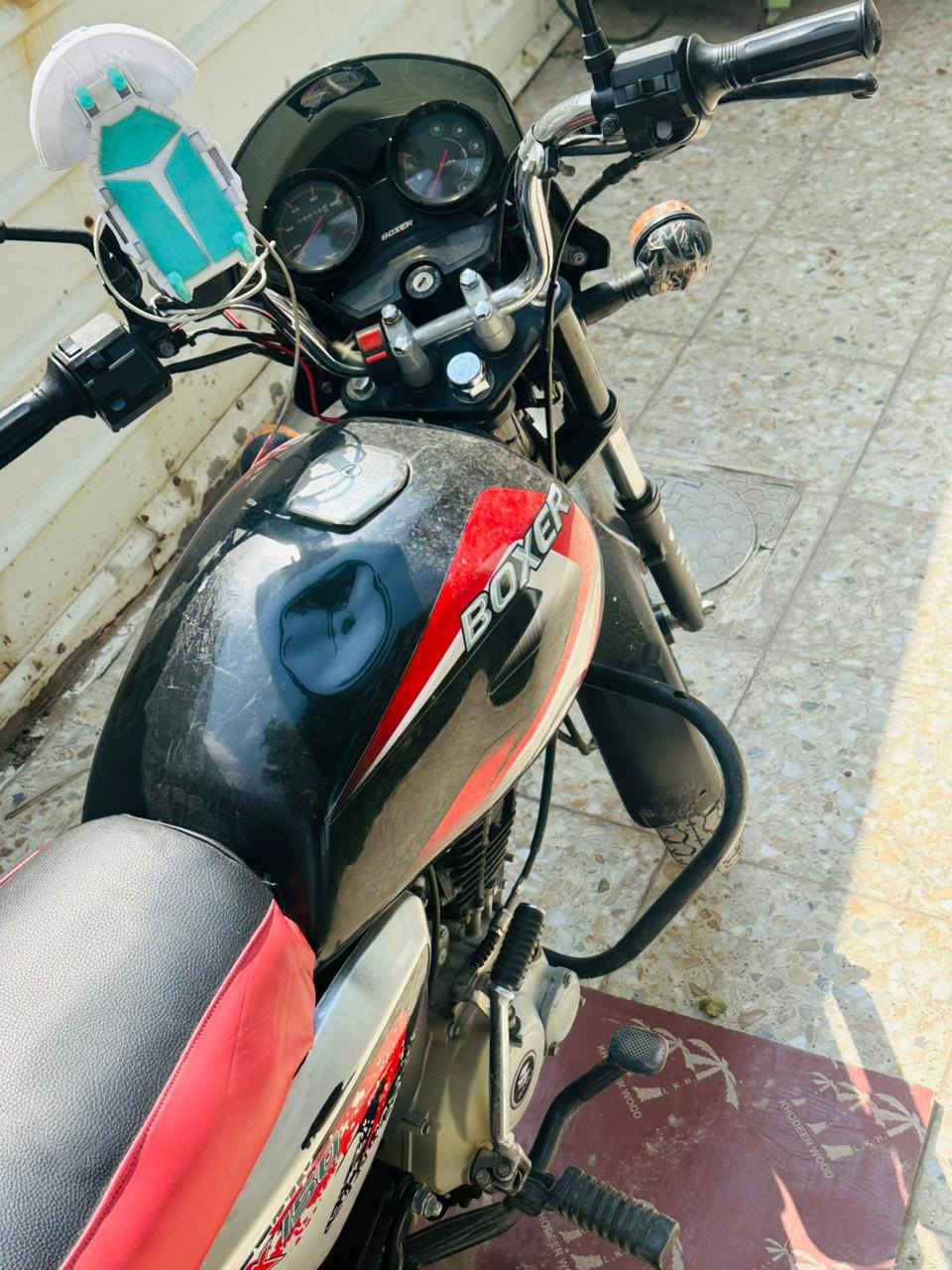 بوكسر ٢٠٢٢ رقم سنويه بغداد تحويل ثاني يوم دراجه نضيفه مكينه ناعمه خرسه لاصرف ولا بخار كهربائيات فول شغال اشاير دبل اشاره عالي ناصي سلف هندر سعر مليون و800 بيه مجال  شراي يتصل مكاني بغداد الامين ثانيه ***********
