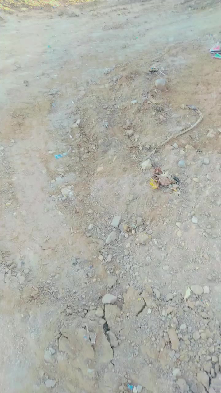 قطعه 300 او تريد 100عادي بيعك 7ونص واجهيه
عنوان خلف صفي دين قريبات عله تبليط مكلف 
‏‪***********‬‏
