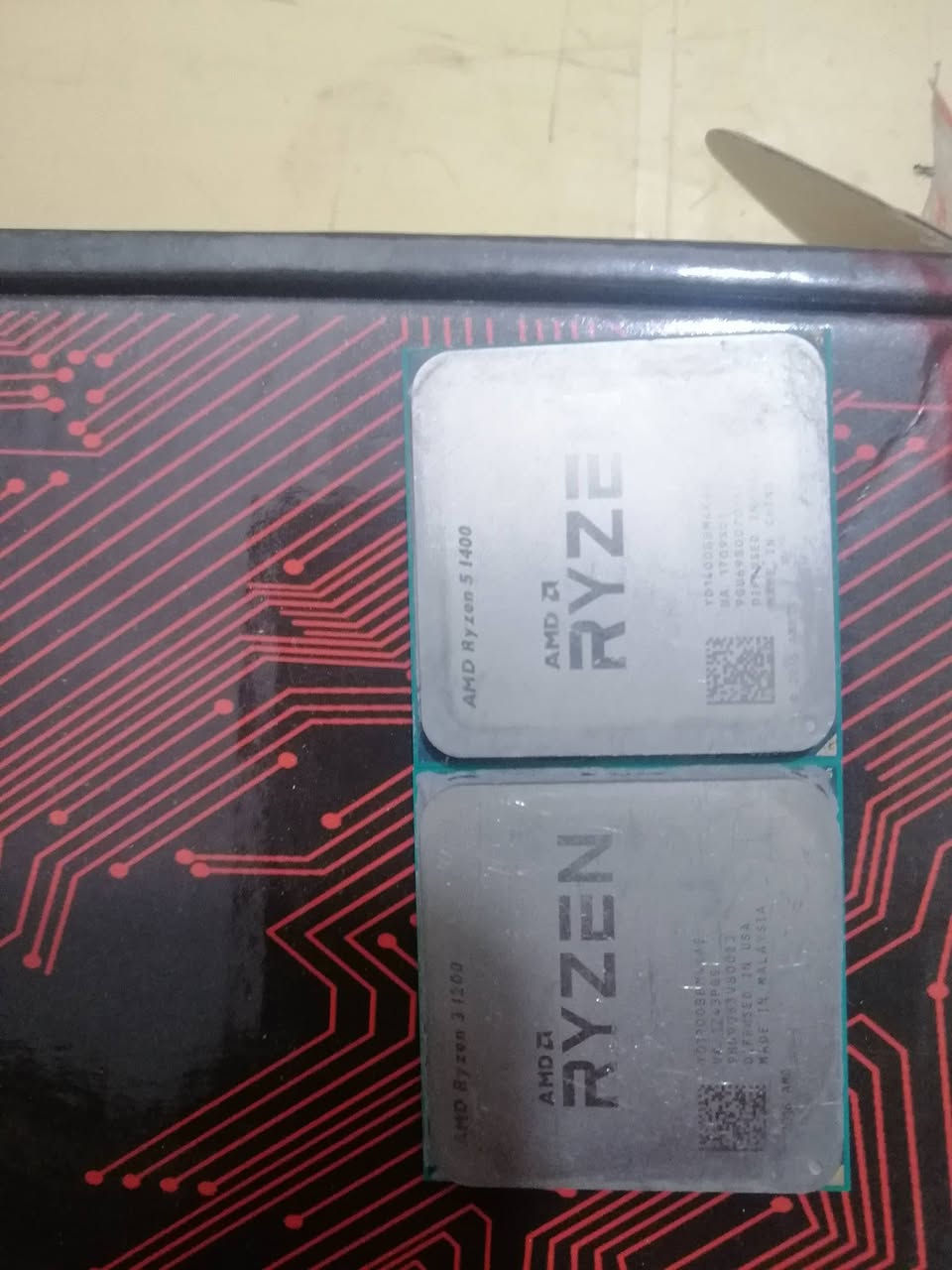 عطلات للبيع
معالج 1200 فحصتة مرة وما اشتغل 
1400 شغال بي نقص pin
 بوردات عطلانة A320 B460 وكارت عطلان rx 580 xfx بورسبلاي بي وايرات مقطوعة الكارت مقطوعة

ألي يخدمنة يدفع سعر 

 ومتوفر b460 بيه pins معووجات وقفل كارت شاشة مكسور بس شغالة سنگل چنل ب20 ألف


**إذا كنت صاحب هذا الإعلان وتريد حذفه لأي سبب، رجاءا أرسل رسالة إلى الدعم الفني**