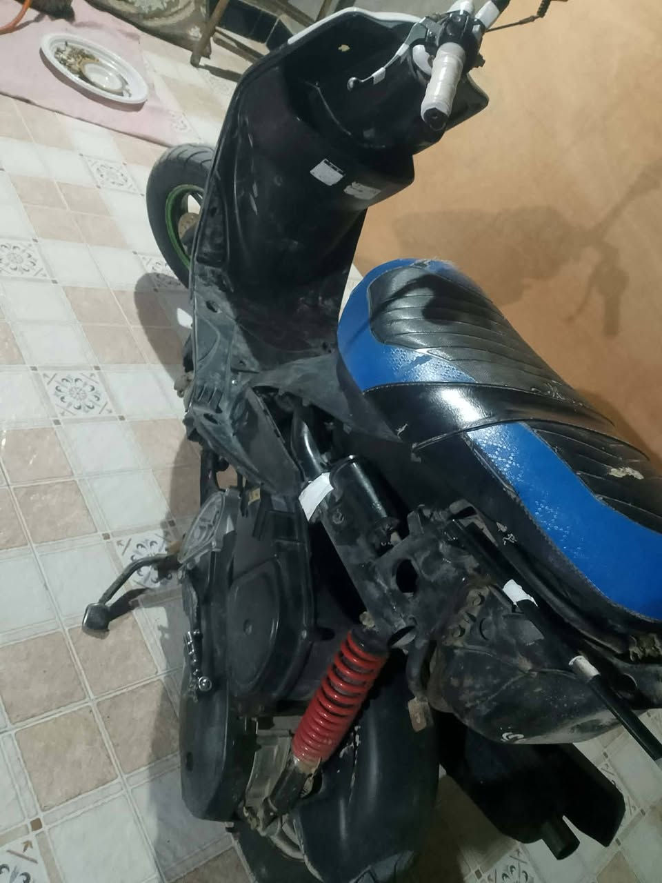 السلام عليكم دراجه ماكس عدله للبيع المكان ناصريه السعر 450 وبيه مجال ***********
