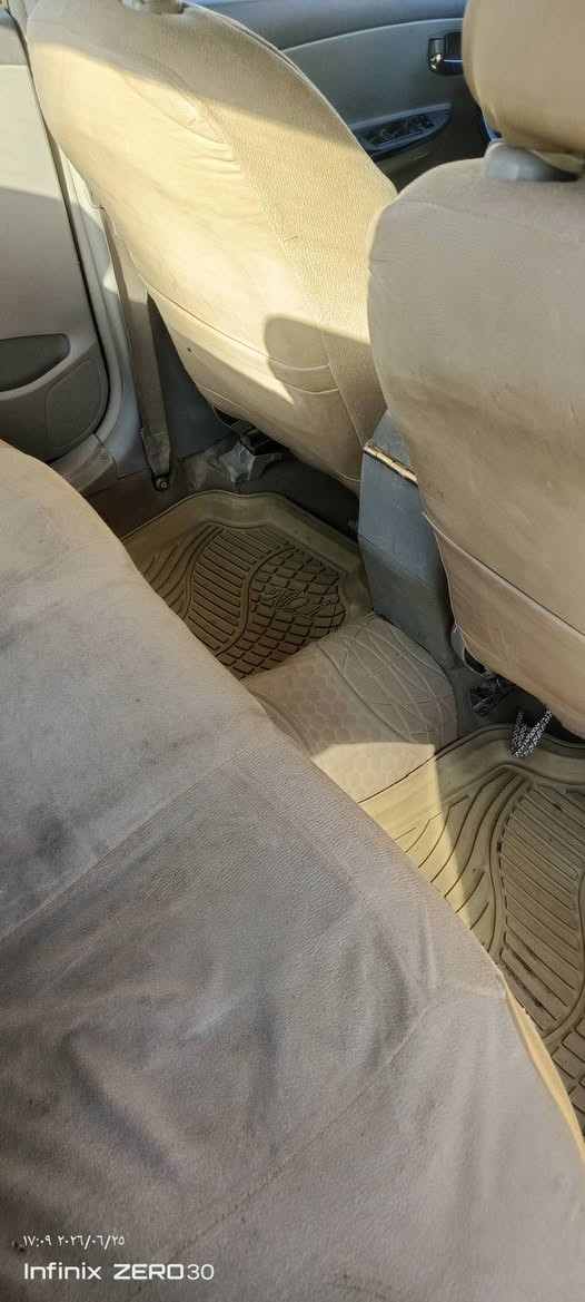 السلام عليكم
*للبيع  سياره BYD G3*  
 
للبيع المستعجل سيارة *BYD G3 كير عادي*  
الموديل: 2013
 
السيارة مال بيت ونضيفة كلش، تبريدها ثلاجة 
بيها: جام كهرباء 4 جامات، سنتر لوك، ريمونت، 
بيهة ظربة خفيفه چاملغ الامامي و الچاملغ الخلفي ، حدادية مكينة وكير خير من الله  
تخم تاير جديد، باتري جديد  
السيارة باسمي وشرط التحويل ثاني يوم  
الفحص وين ما تريد  
السعر  40وبيها مجال للشراي  
المكان: الديوانية  
اتصال / واتساب: ***********
