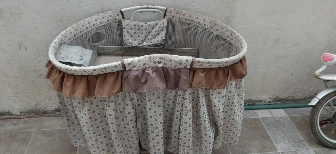 يا رزاق غراض للبيع بسعر مناسب للاتصال ***********
