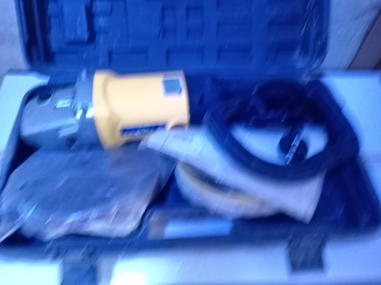 كوسره بوليش جديده بلباكيت مامستخدمه ٣٥ الف


**إذا كنت صاحب هذا الإعلان وتريد حذفه لأي سبب، رجاءا أرسل رسالة إلى الدعم الفني**