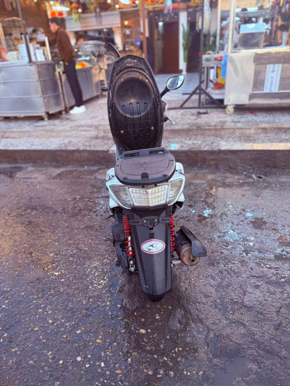 ‏السلام عليكم دراجة للبيع سكنس فحل  بلاديه كلة شغال سلف هندر كهربائيات اشاير زنون  لايت كلة شغال شاشه ٣ الاوان رون شغال سرعه شغاله بانزين شغال جدد دهن جديد ٧٥٠
***********
