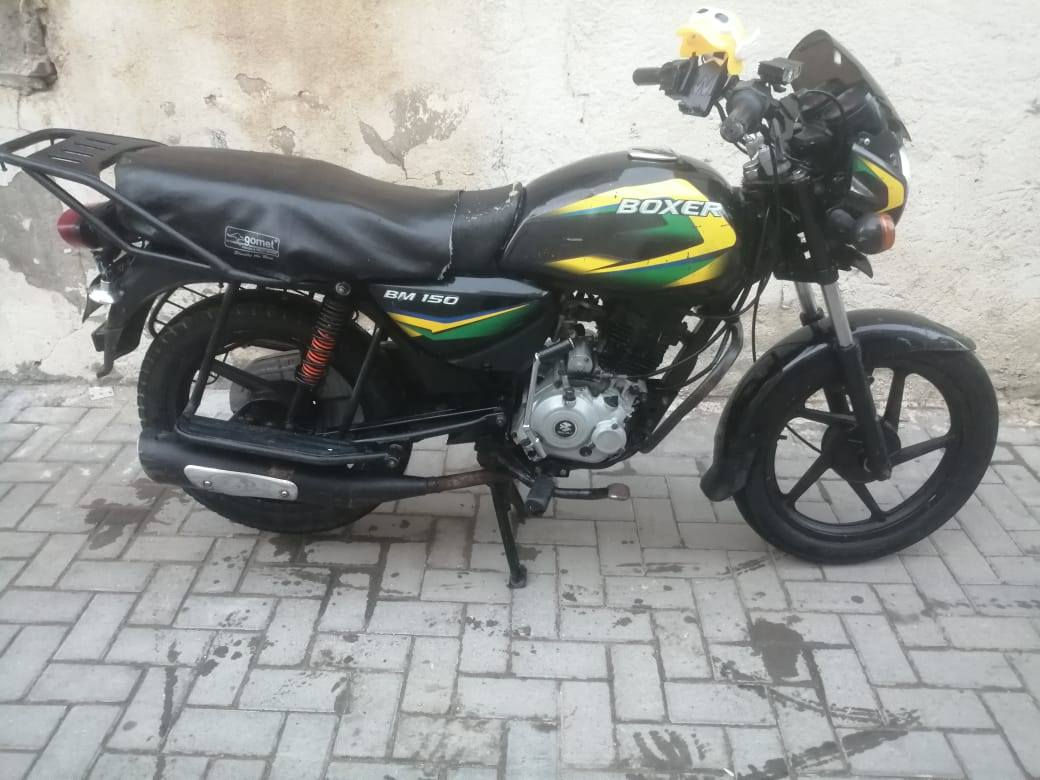 السلام عليكم دراجه بوكسر 2022 اوراقها ضايعه مقفوله من السرقه مكاتبه اسوي لك السعر  650 وبيها مجال بسيط مكاني بصره وهذا رقمي بواتساب  ***********
