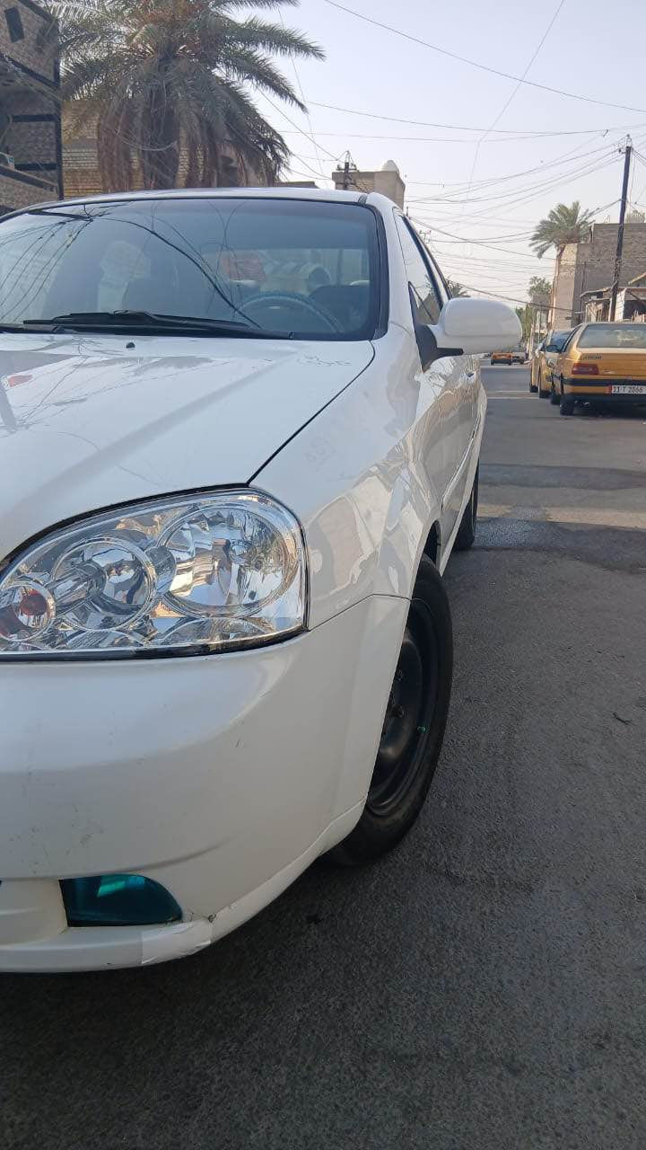 2011 شركه عامه 
سنويه نافذه من 2022
بيها جاملغ امامي صبغ
والباب الخلفي بنهايته
بي معجون وبيها بارد 
كير شديته جديد ومكينه مجفتها
على ايدي تبريدها ثلج بس بنهايه الموسع طك القبق مال الدبه وحمت وطار الغاز 
مابيها صرف بانزين ولا ادوانز 
تايرات إماميه جدد  الخلفيه تعبانات
تلبيسه كشنات جديديه
مازدات تجاريه جديده
بغداد الجديده 

*********** بغداد, العراق
