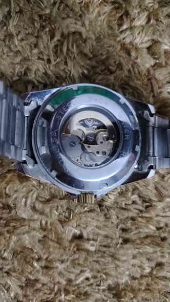 سلام عليكم ساعه للبيع روليكس اصلي الرقم *********** توصل وتساب
