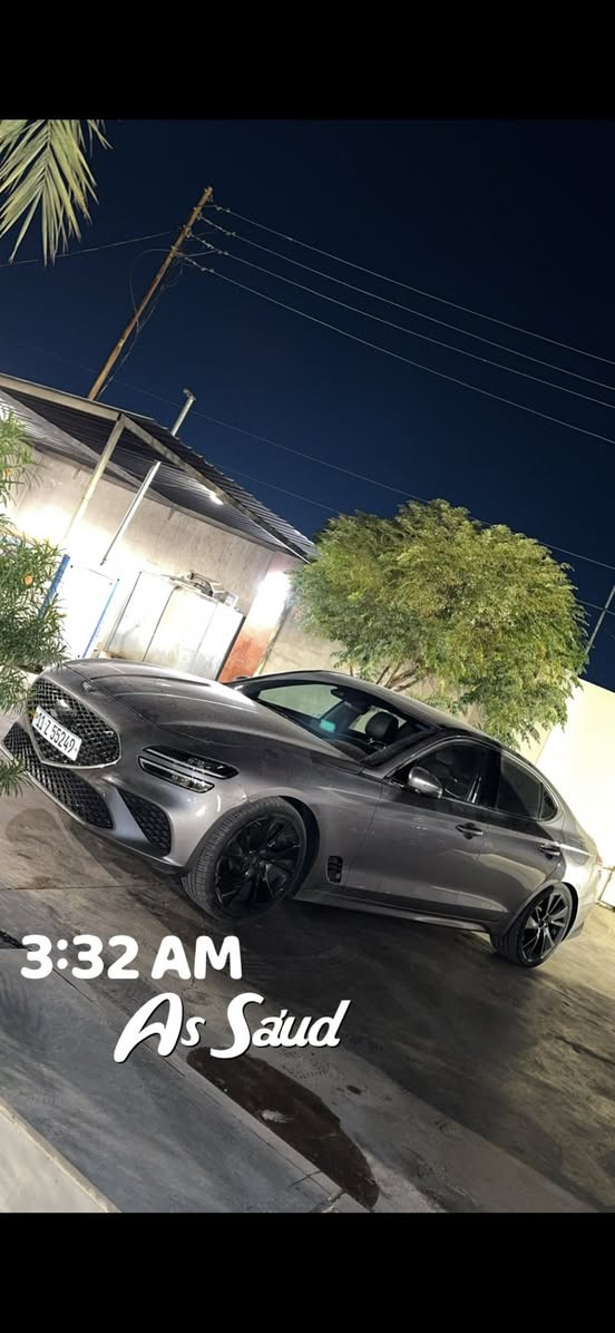 للبيع
GENESIS/G70 /2023 PRESTAGE
2.0T
الممشى : 30000
المواصفات:  
. بانوراما 
• كشنات تدفئة  

• تدفئة المقود  

• وضعيات قيادة (Eco / Comfort / Sport / Sport+ / Custom)  

• Auto Hold  

• داخلية جلد أسود مطرز ب احمر فخم  

• شاشة وسطية كبيرة  

• عدادات ديجيتال  

• رادارات (أمامي + خلفي + جانبي)  

• كشنات كهرباء  

• نظام الحفاظ على المسار  

• مثبت سرعة تفاعلي  

• قيادة شبه ذاتية  

• دخول ذكي + إنارة ترحيبية  

• إضاءة مرايا ترحيبية  

• لايت LED أمامي وخلفي  

الحالة:  

• حادث خفيف
بيبان عدد 2 كلير فقط بدون دواخل بدون 
ايرباك + 3 مكانات بارد
سيارة اي نقص مابيها تايرات جدد شادلها وعليها شوتة رياضية 
 العنوان : بغداد 
السعر 205 

للتواصل : ***********
