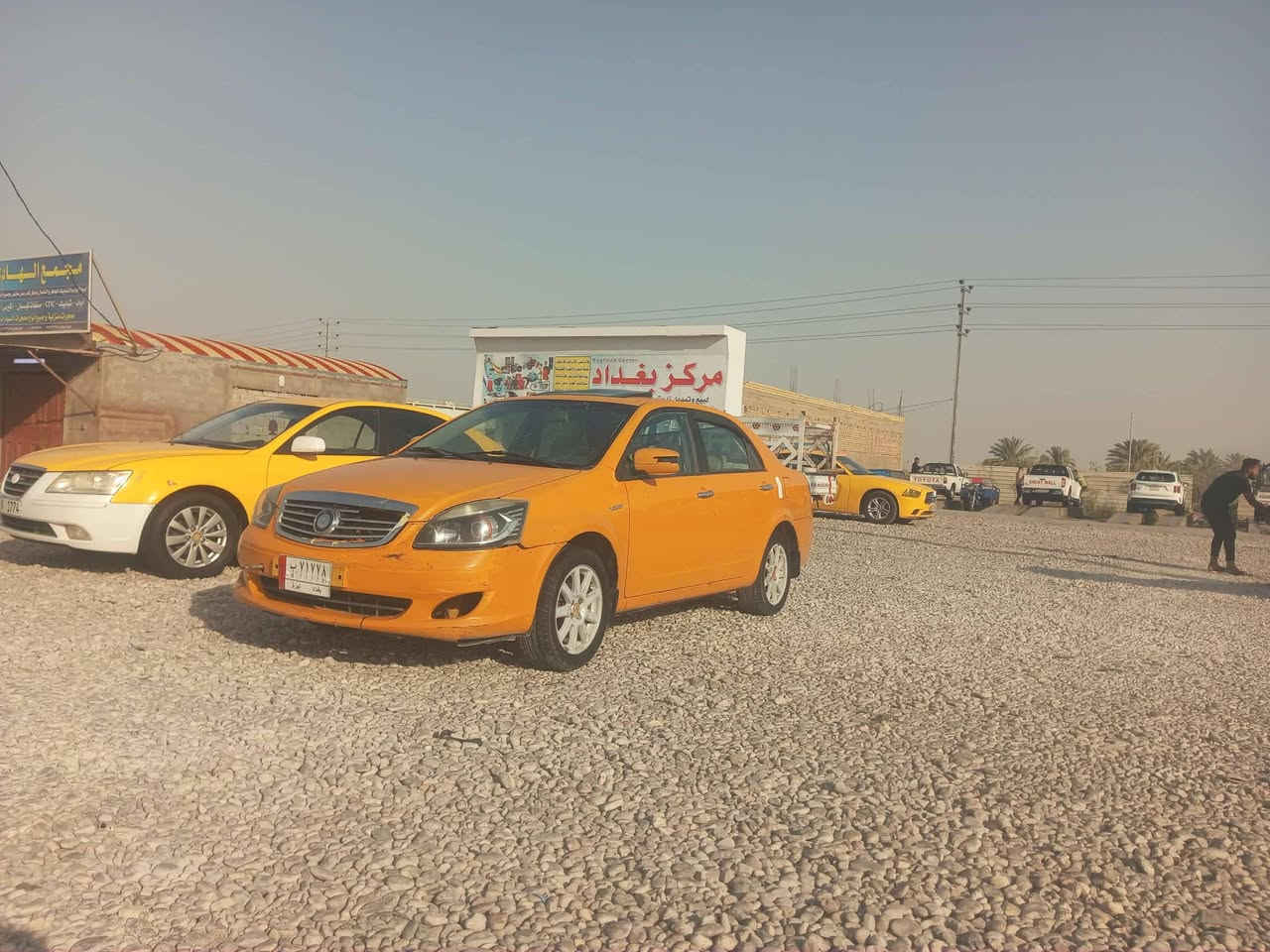 سلام عليكم سياره جيلي البيع موديل 2013 مكان سياره دوانيه قضاء عفك السعر  37وبيه مجال انتصال على رقم فقط *********** سياره جاهزه الشارع كير ومكينه وتبريد مكفول
