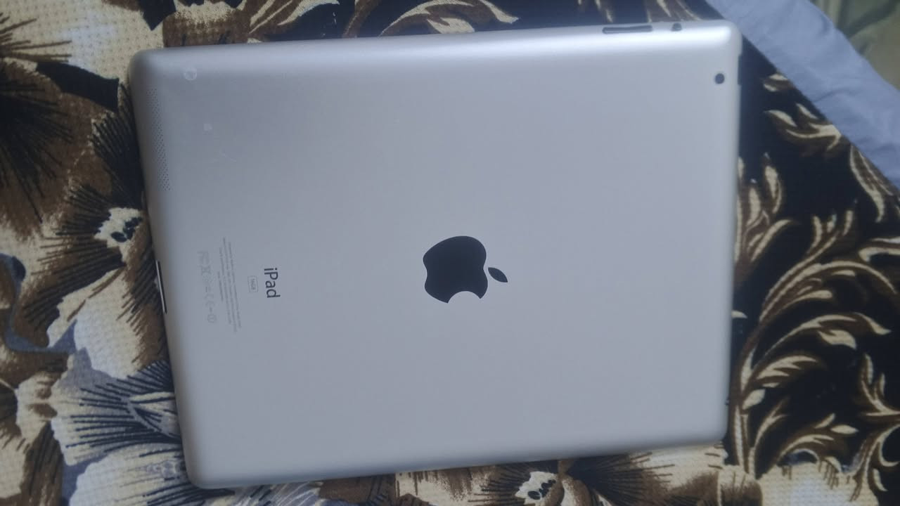 سلام عليكم
ايباد ايفان 
الدراسه يشغل يوتيوب سعر 30هوه وشاحنته مكان بغداد حي رىاسه قرب سوق ***********نتصال
واتساب ***********
