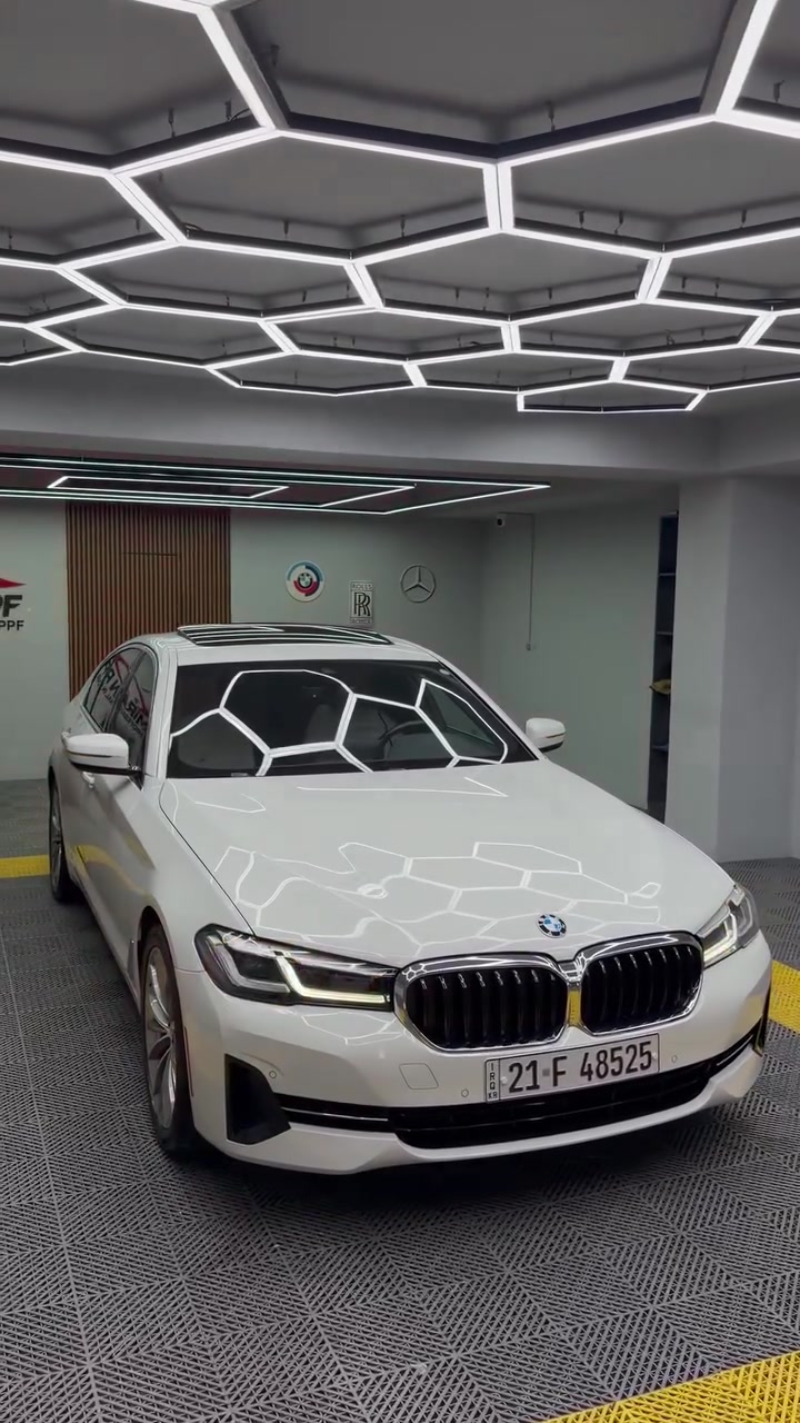 530i
2023
39mil


**إذا كنت صاحب هذا الإعلان وتريد حذفه لأي سبب، رجاءا أرسل رسالة إلى الدعم الفني**