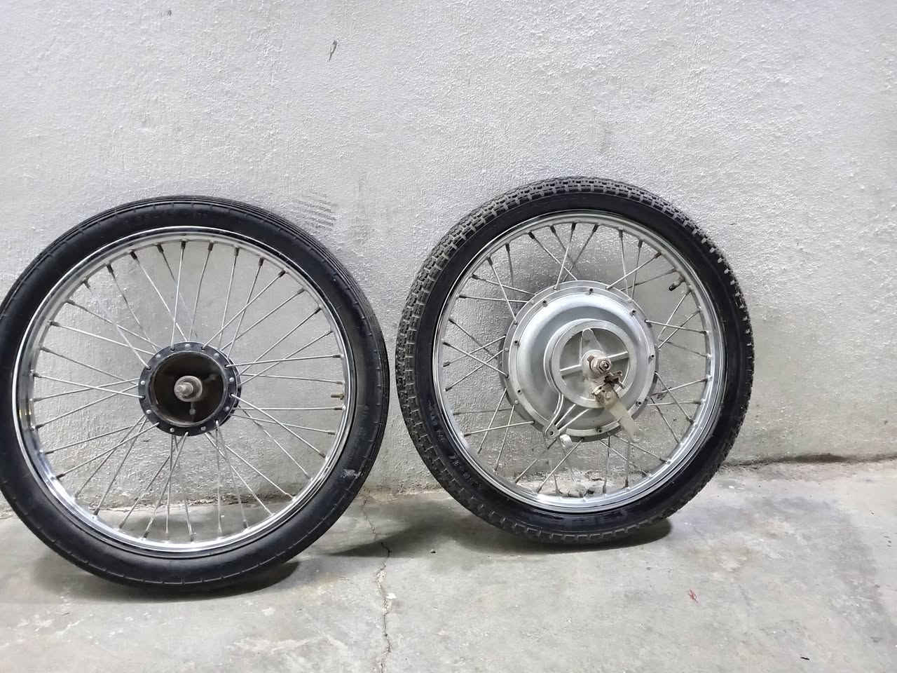 تايرين للبيع  مال بايسكل شحن اي عيب ما بيه عنوان كركوك روناكي سايدين الرقم ***********
