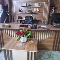 "للبيع مكتب جديد بعده ، خشب تركي فخم وراقي كلش. يشمل الطاولة الرئيسية ...