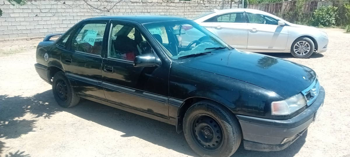 اوبل للبيع رقم صلاح الدين محرك 2000 موديل 90 سنويه لل 28 السعر 26مكان السيارة سامراء( ***********)
