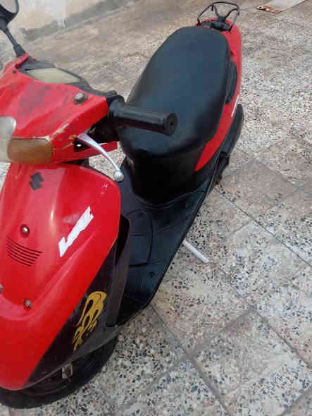 سلام عليكم دراجه سازوكي جنطه للبيع مفتوحه مره وحده بدل بيهاا بس بوشه وبستم دراجه شغاله من ساسها رأسها كهربائيات شغاله سلف شغال بس عوزها باتري تواير جدد مكينه نااااعمه أوراق مابيهاا اكفلك عشائرين لايت بك لايت اشاير كله شغال جاهزه دراجه تاخذهاا منا ربع ماذب عليهاا دراجه للبيع سعر ب٢٠٠ وبيهاا مجال للشراي فقط اي استفسار خاص مكان حولي الاف دار رقم ***********
